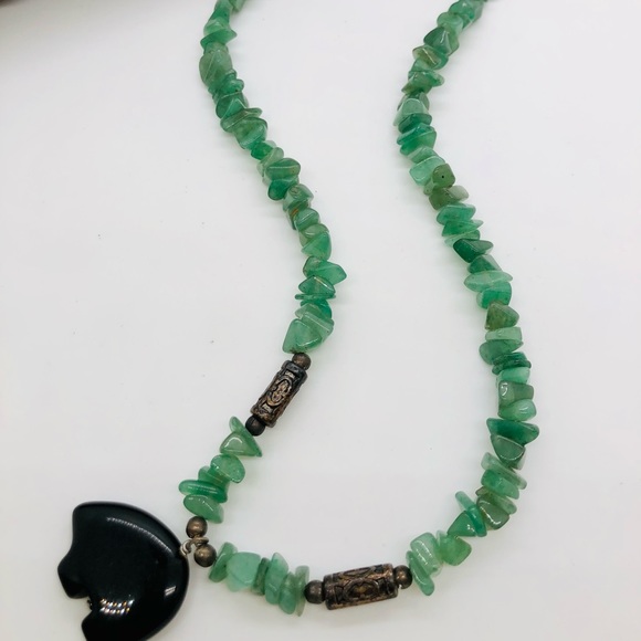 Vintage Southwestern Stone Totem Bear Pendant Necklace - Picture 5 of 8
